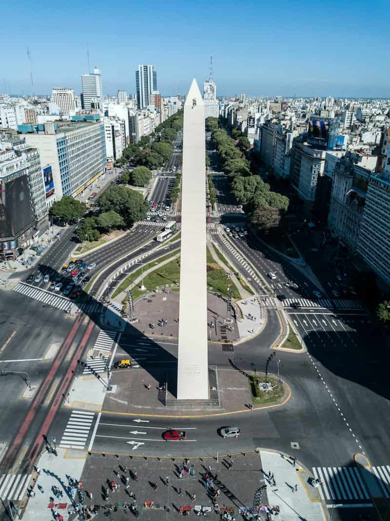 Passagens aéreas e voos para Buenos Aires, Santiago, Mendoza e Lima com a Descontur Turismo - Experiência Local